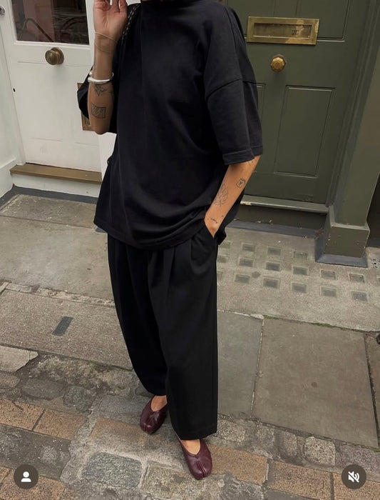 Remember Black Basic Tee